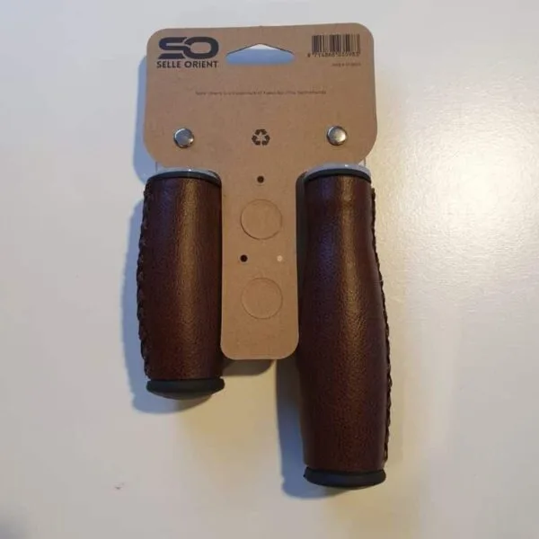 Handvatten lederlook bruin kort lang
