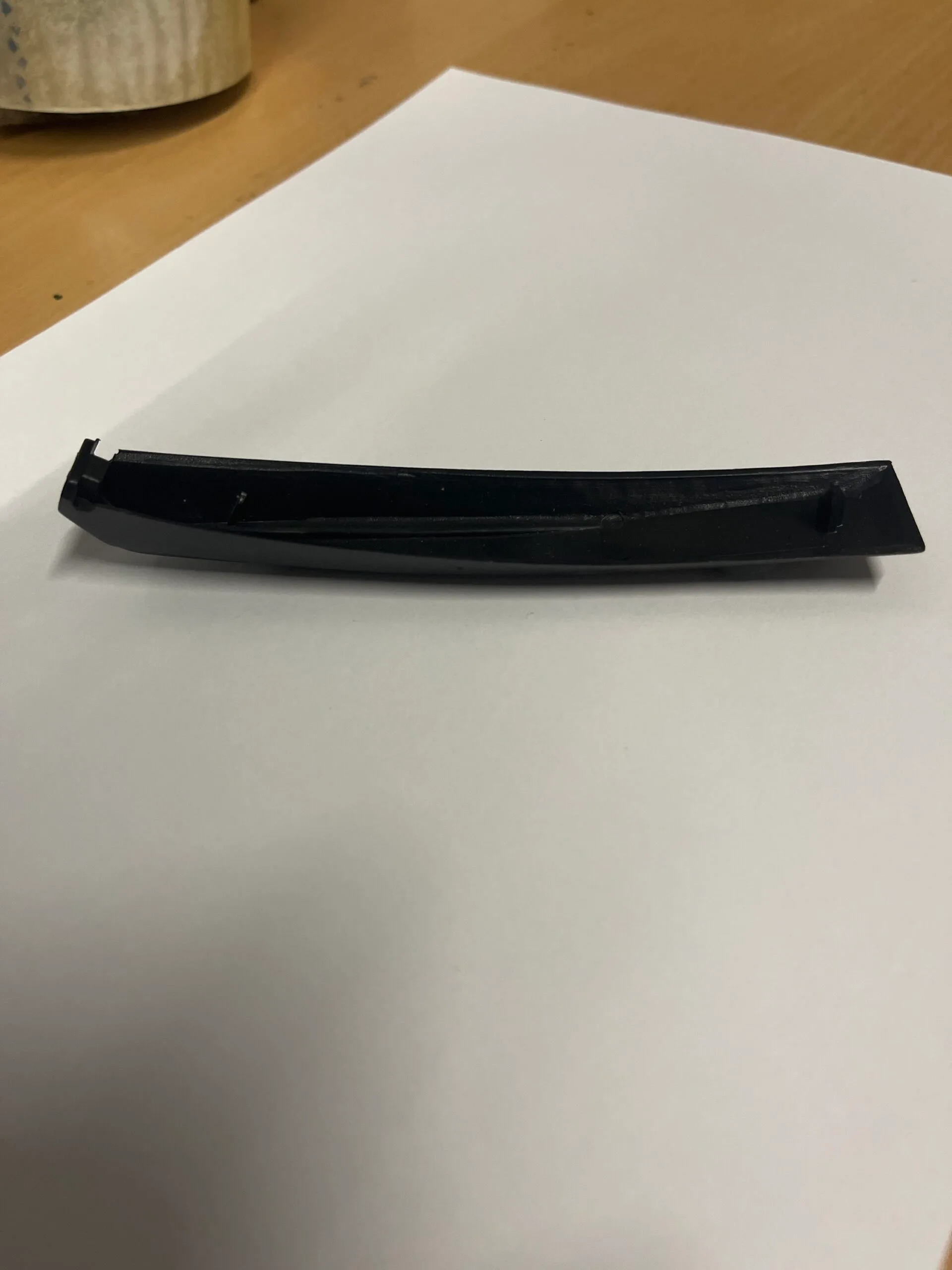 Spatbord sierneusje zwart