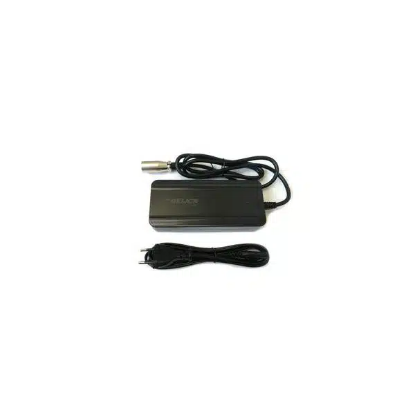 QWIC accu lader – Oplader 4 pins XLR neutrik