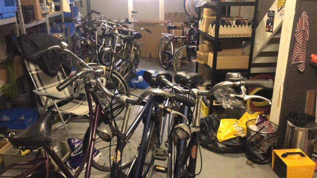 Eerste loods Budgetfietsonderdelen